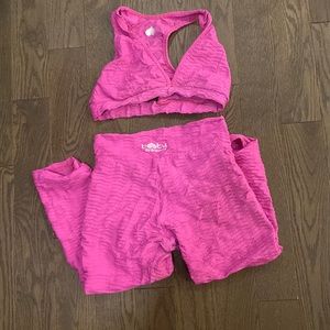 Booty by Brabant cropped leggings and sports bra set